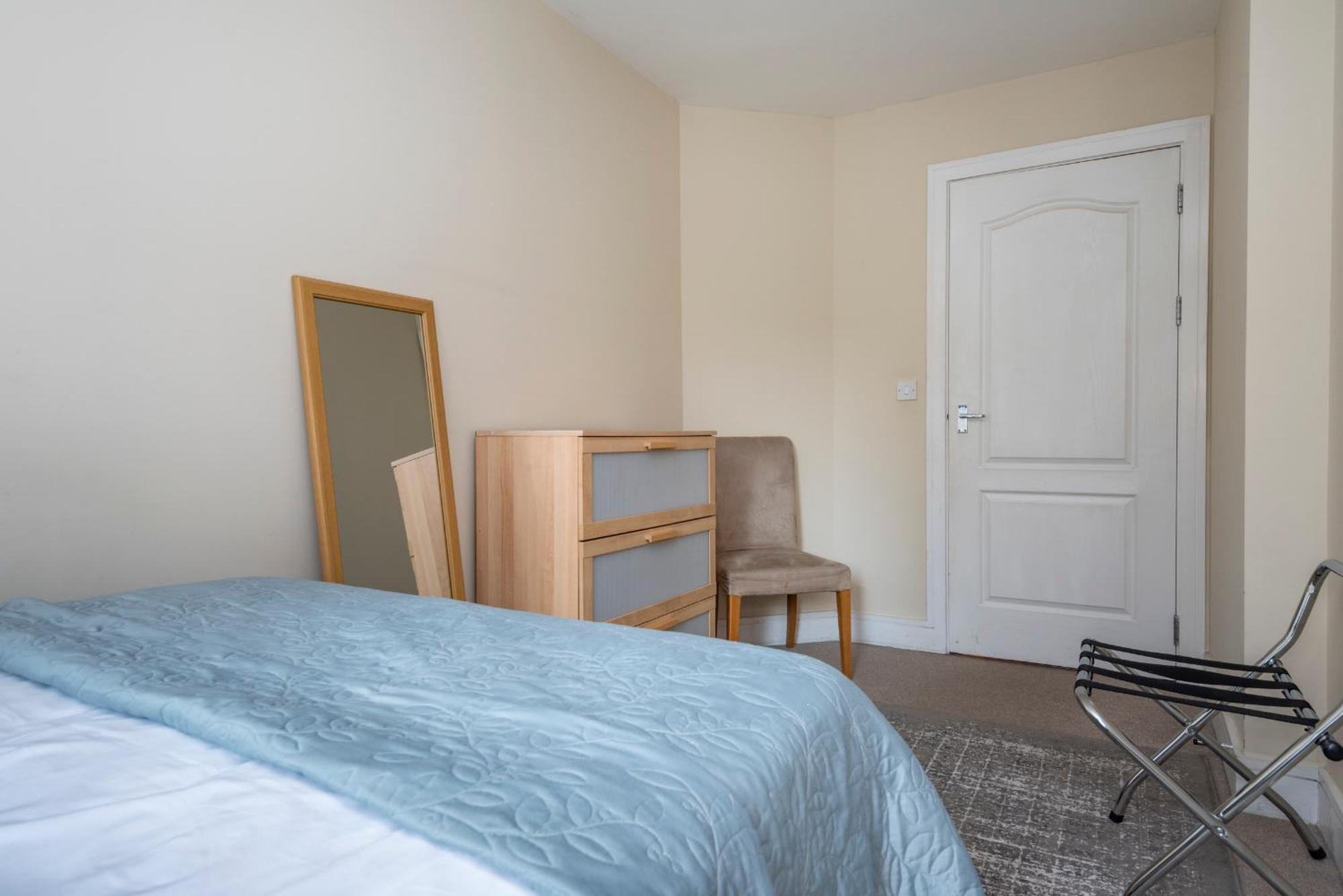 Battersea Power Station Apartment London Bagian luar foto