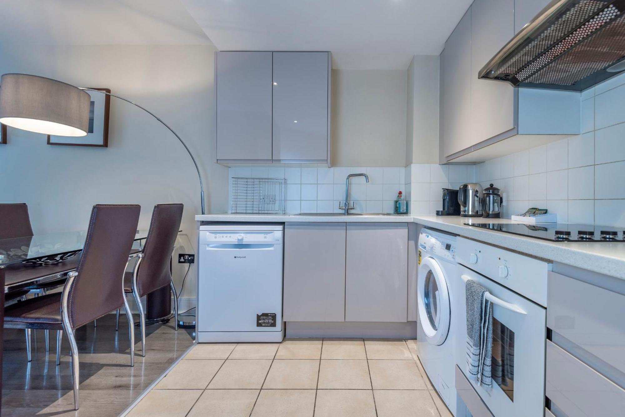 Battersea Power Station Apartment London Bagian luar foto